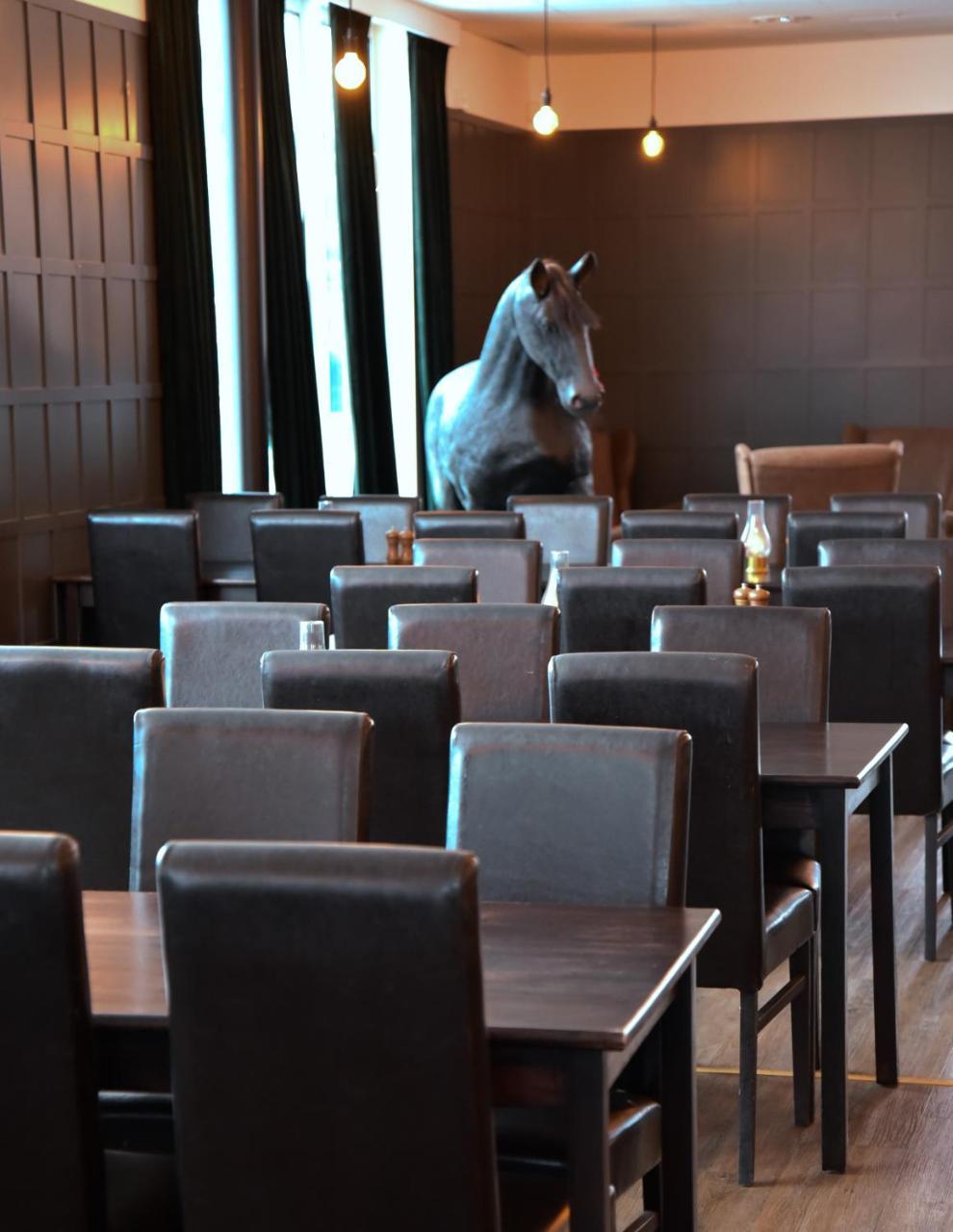 Hotell Arjaeng Екстериор снимка